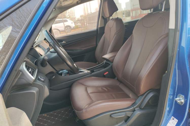 Used Buick GL6 2018 18T 6-Seater Prestige Model
