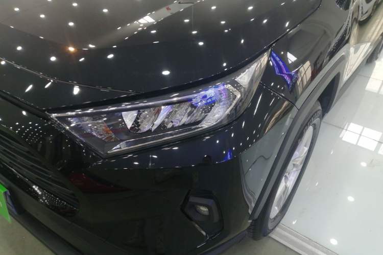 Used Toyota RAV4 2024 2.0L CVT Two-Wheel Drive Urban Edition
