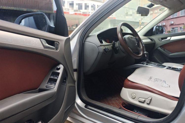 Used Audi A4L 2012 2.0 TFSI automatic standard version