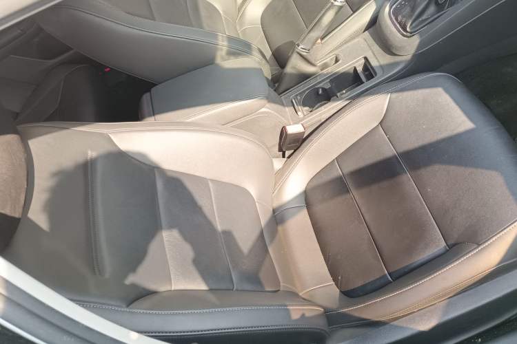 Used Volkswagen Sagitar 2017 1.6L Automatic Comfort Model Right Front Seat