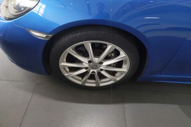 Used Porsche 718 2018 Boxster 2.0T Left Front Wheel Hub