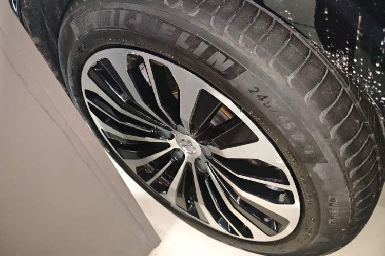 Used Volvo S90 2023 B5 Zhiyi Luxury Edition