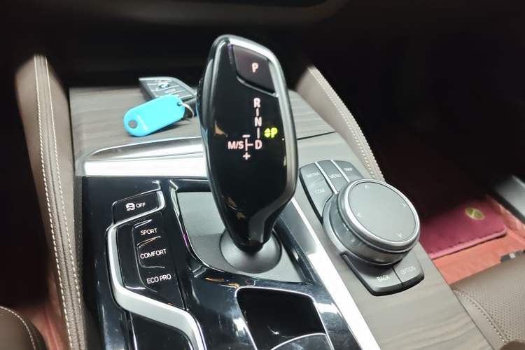 Used BMW 5 Series 2021 530Li Leading Luxury Package Gear Lever