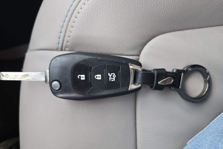 Used Chevrolet Cruze 2015 1.4T DCG Luxury Edition Interior 1