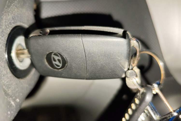 Used Hyundai Verna (older generation) 2016 1.4L Manual Smart GLS Trim