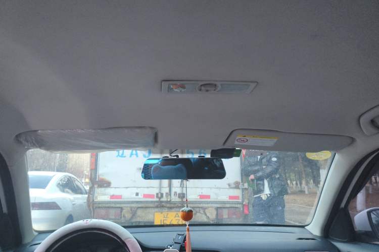 Used Volkswagen Lavida 2015 1.6L Manual Fashion Edition Headliner