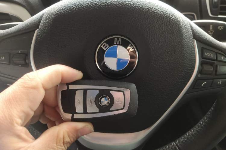 Used BMW 2 Series 2015 218i
