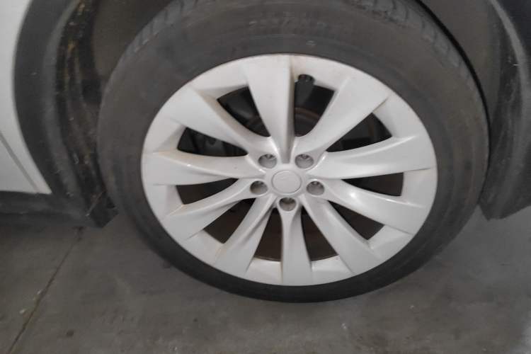 Used Tesla Model X 2019 Long-Range Version
