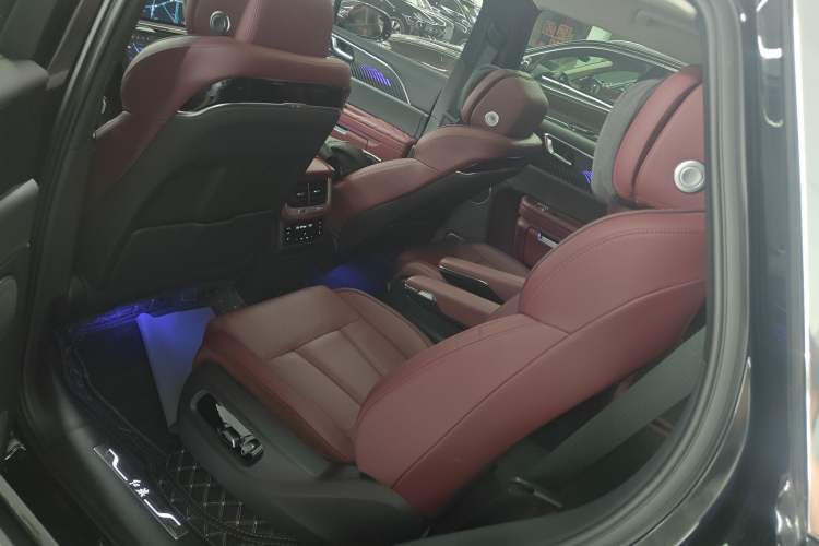 Used Hongqi E-HS9 2022 660 km Range Flagway Edition Six Seats
