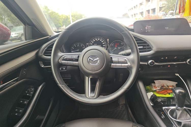 Used Mazda 3 Axela 2020 2.0L Automatic Zhiya Edition Steering Wheel