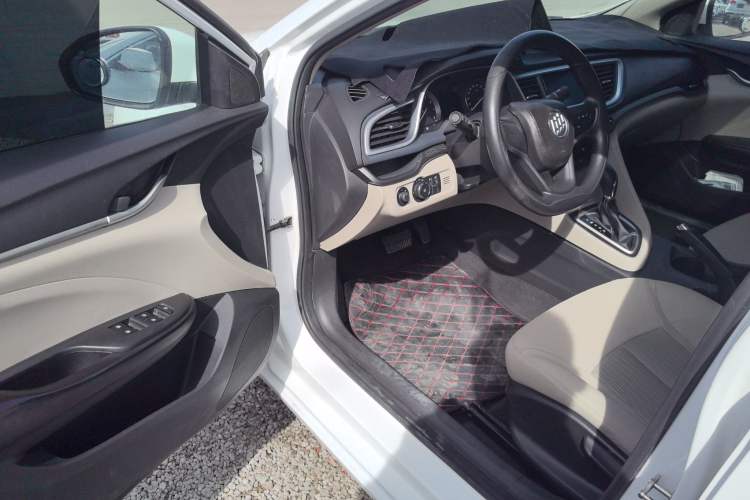 Used Buick GT 2015 15N Automatic Elite Version