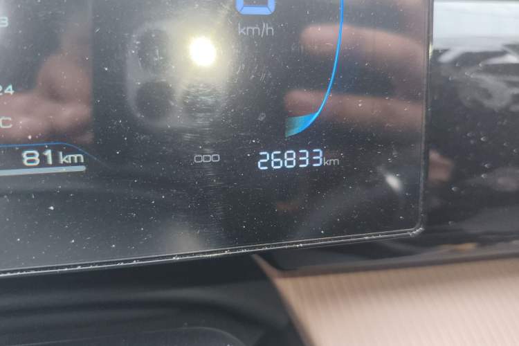 Used BYD Song Pro New Energy 2024 HONOR Edition DM-i 71KM Navigation Model
