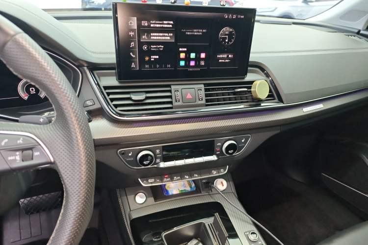 Used Audi Q5L 2021 45 TFSI Luxury Dynamic Edition Audio And AC Panel