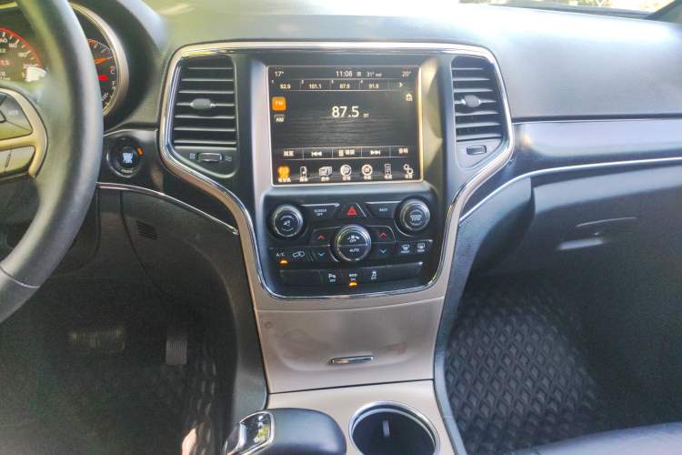 Used Jeep Grand Cherokee 2014 3.0TD Diesel Comfort Navigation Version