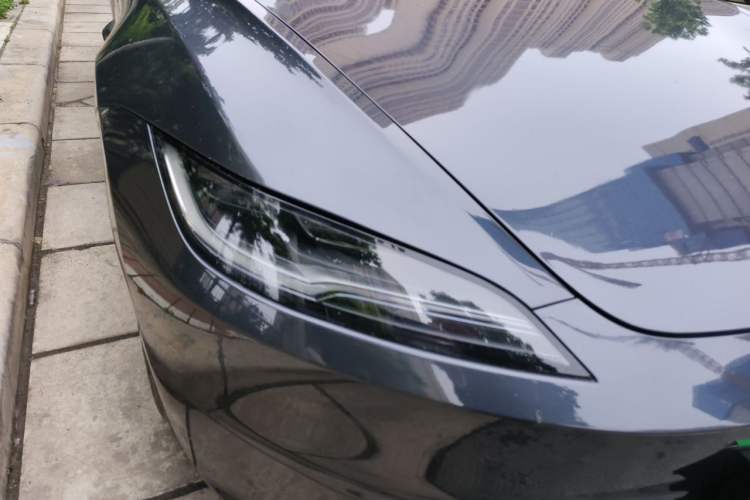 Used Tesla Model 3 2023 Long-Range All-Wheel-Drive Version

