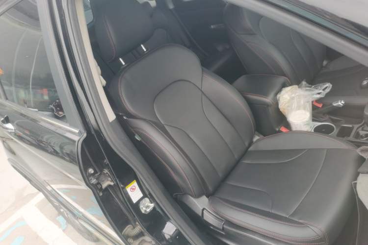 Used Haval H6 2017 Red-Label Sport Edition 1.5T Automatic Two-Wheel Drive Luxury Model
