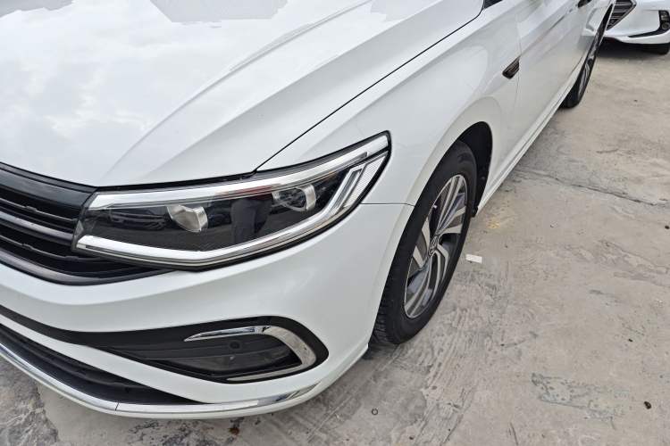 Used Volkswagen Bora 2023 200TSI DSG Smart Drive Version Left Front Headlight