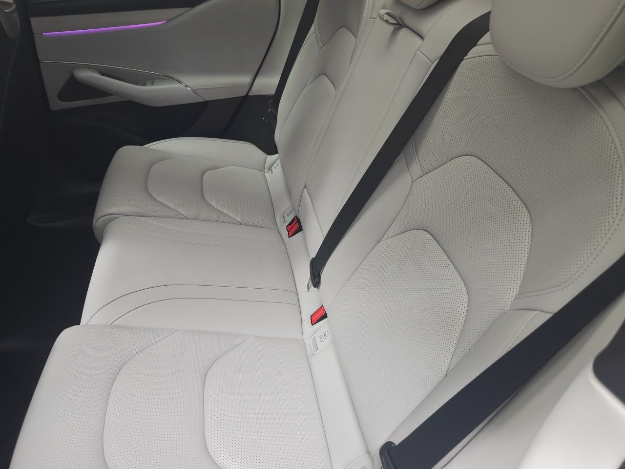 Xiaomi Auto SU7 2024 Rear-Drive Ultra-Long Range Advanced Pro-Level Intelligent Driving Version — снимка 17