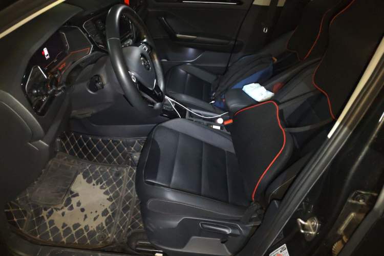 Used Volkswagen T-ROC 2020 280TSI DSG Two-Wheel Drive Comfort Version Left Front Seat