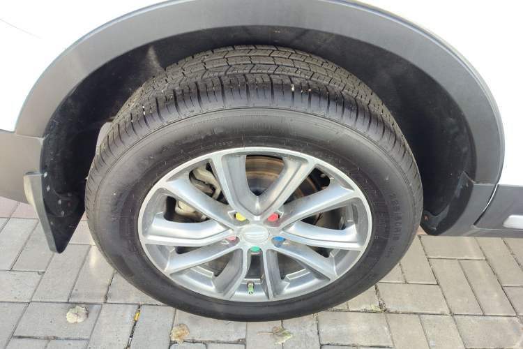 Used Geely Auto Emgrand X7 Sport 2018 1.8TD Automatic Two-Wheel Drive Smart Connect 4G Internet Edition