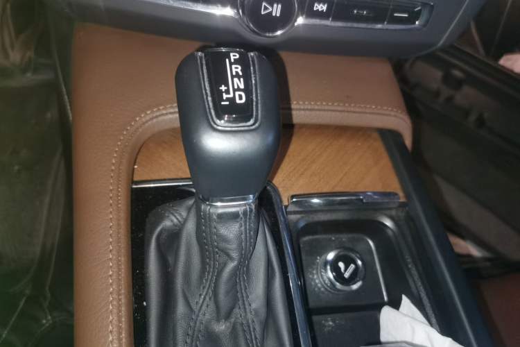 Used Volvo S90 2020 T5 Zhiyi Luxury Edition