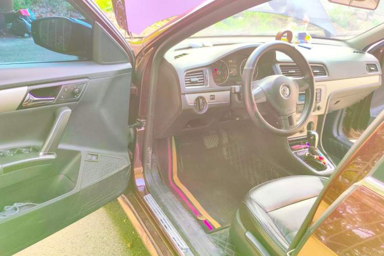 Used Volkswagen Lavida 2013 Restyled Classic 1.6L Automatic Comfort Edition
