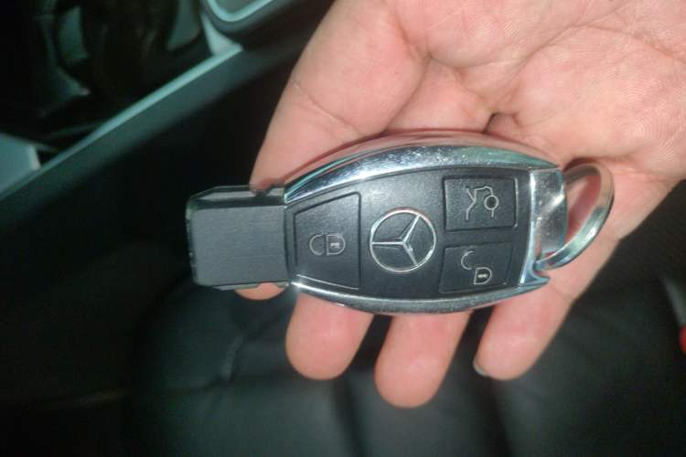 Used Mercedes-Benz E-Class 2014 E 260 Convertible Coupe Vehicle Key
