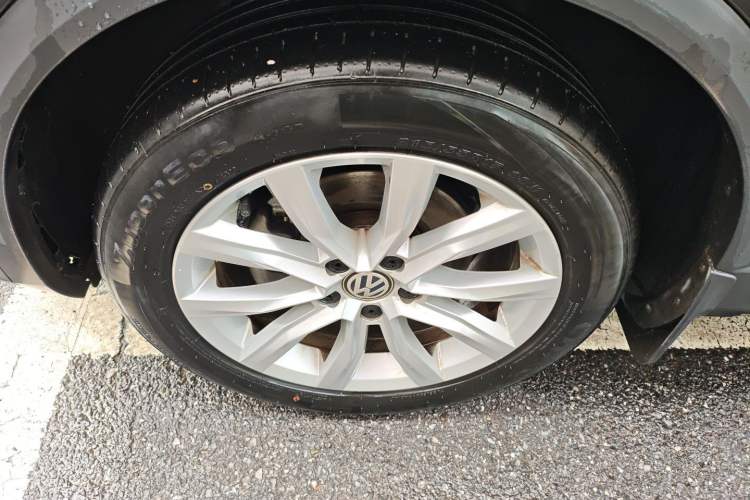 Used Volkswagen T-ROC 2018 230TSI DSG Two-Wheel Drive Advanced Version China V Standard