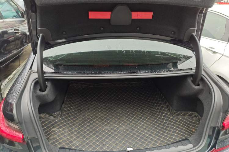 Used BMW 3 Series 2021 325Li M Sport Shadowline Package