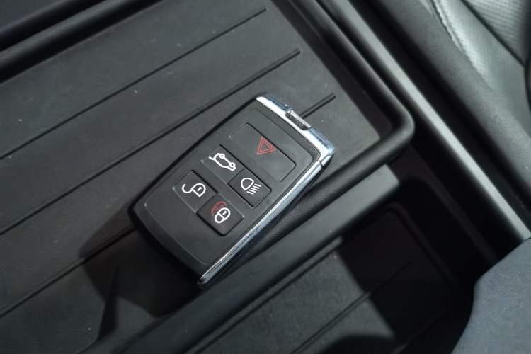 Used Land Rover Defender 2020 110 P400 SE