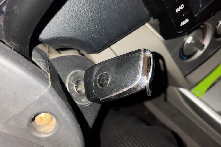 Used CHANGAN Alsvin V3 2012 1.3L Manual Comfort Version China IV Standard