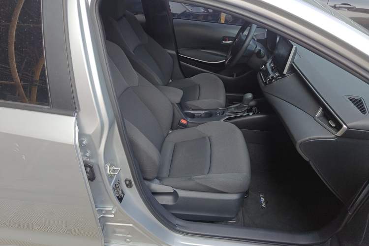 Used Toyota Levin 2022 Dual-Engine 1.8H E-CVT Luxury Edition
