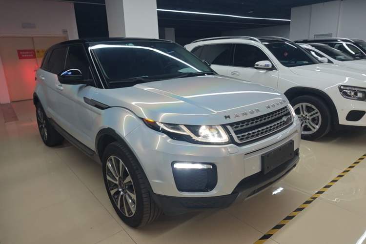 Used Land Rover Range Evoque 2018 240 PS SE Smart Brilliance Edition
