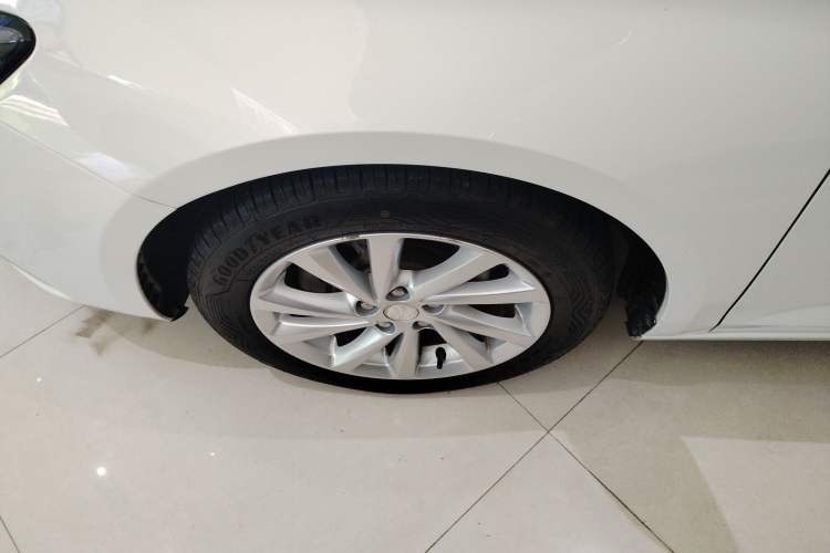 Used Buick Verano 2019 Sedan 15S Automatic Entry Model Exterior 4