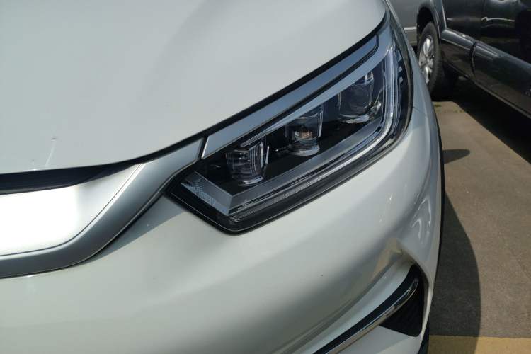 Used BYD Yuan Pro 2021 401 km Deluxe Version Left Front Headlight