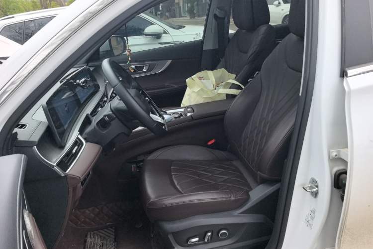 Used Chery Tiggo 8 PRO 2024 Champion Edition 290T Two-Wheel Drive Peak Version 7 Seats