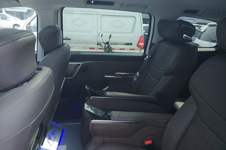 Used SAIC MAXUS G70 2024 2.0T Automatic Luxury Edition 7 Seats
