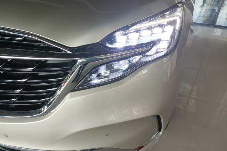 Used Buick GL8 2021 ES Land Cruiser 653T Flagship Model