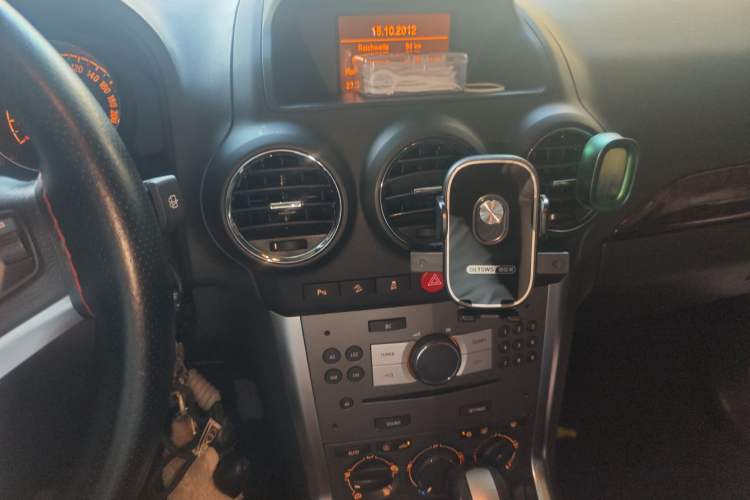 Used Opel Antara 2012 2.4L 4x4 Luxury Edition
