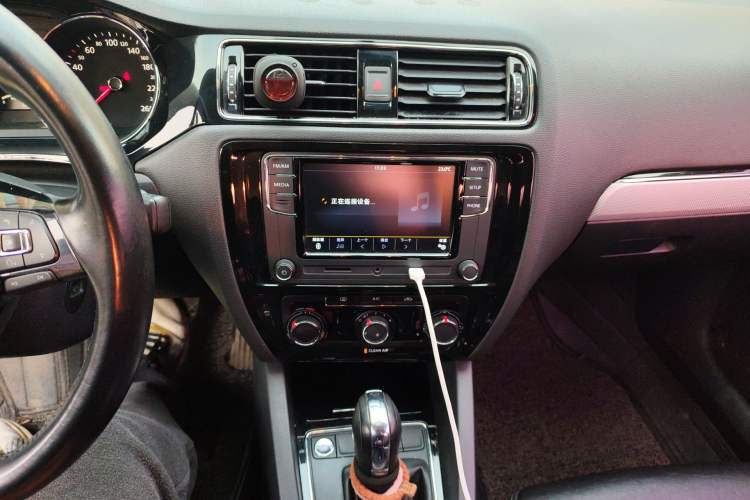 Used Volkswagen Sagitar 2017 1.6L Automatic Comfort Model
