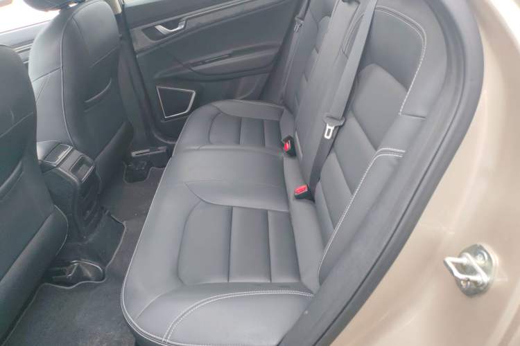 Used Geely Auto Emgrand GS 2018 Elegant Edition 1.8L Manual LingShang Model Left Rear Seat