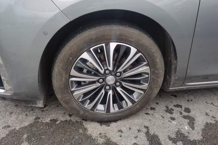 Used Buick GL8 2023 ES Lu Zun Smart Flagship Model