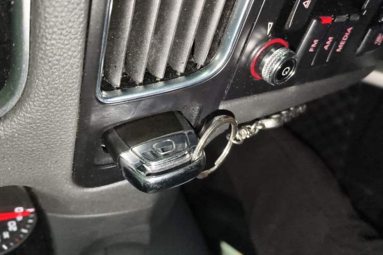 Used Audi Q5 2017 40 TFSI Ambition Edition Vehicle Key