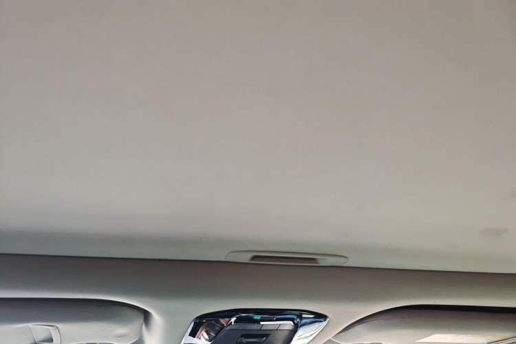 Used Toyota Harrier 2022 2.0L CVT Two-Wheel Drive Entry Version Headliner