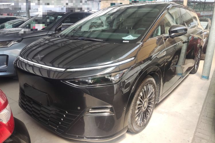 Used XPeng X9 2025 740 Ultra-Long Range Max