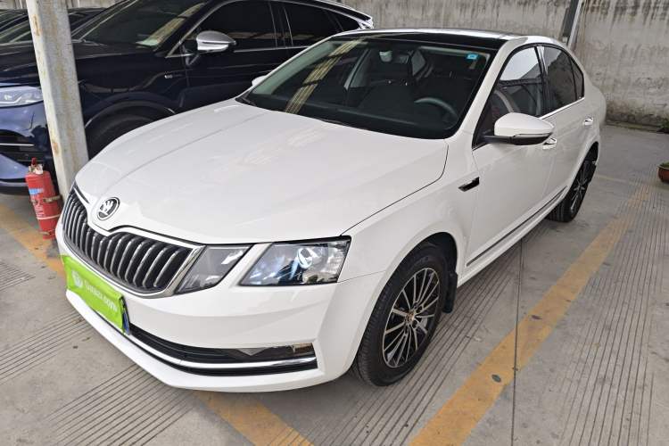 Used Skoda Octavia 2019 TSI230 DSG Luxury Edition