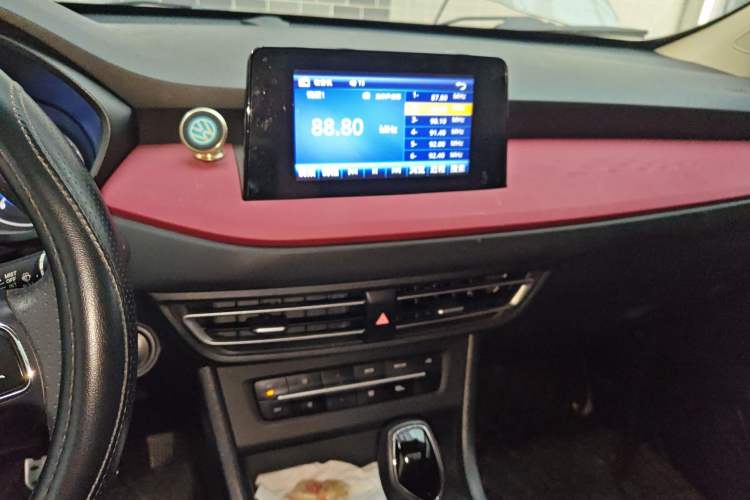 Used Dongfeng Fengon S560 2021 2.0L CVT Elite Version Audio And AC Panel