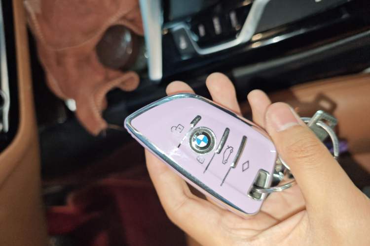 Used BMW 5 Series 2017 528Li xDrive Leading Model Vehicle Key