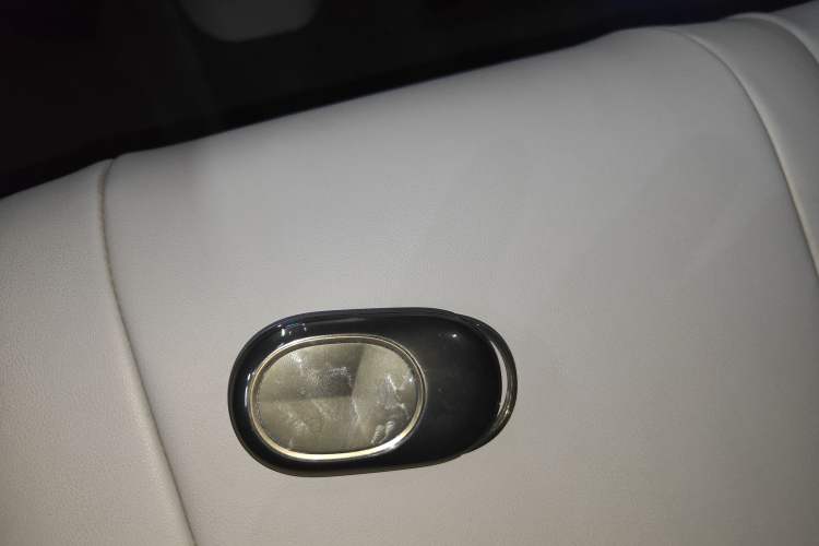 Used Nio ET5T 2024 75kWh Touring Interior 1