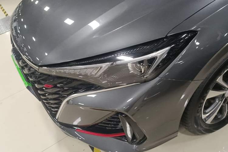 Used CHANGAN Eado 2025 PLUS 1.4T Dual-Clutch High-Energy Version Left Front Headlight